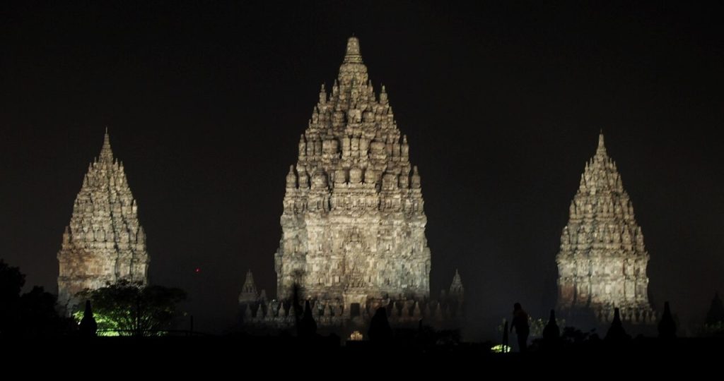 Ramayana Epic as Retold in Ballet and Shadow&nbsp;Puppetry